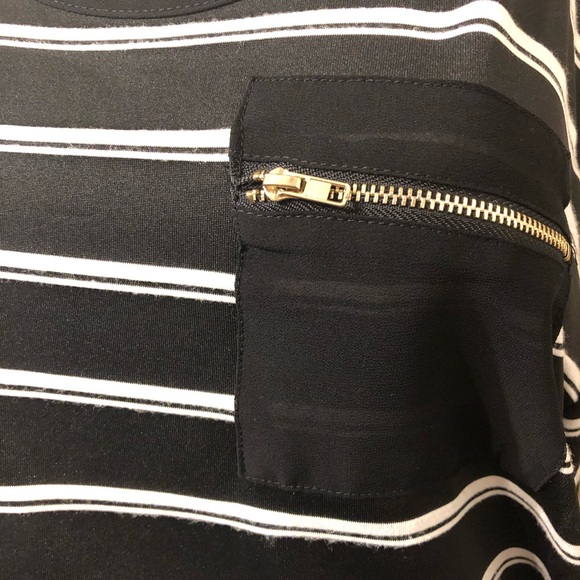 Cute striped top with zipper pocket - Picture 2 of 6